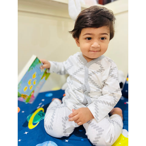 TBS - Night Suit - Vol 04-25 - White - Steps